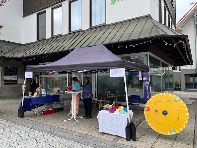 Stand: Ökumenischer Arbeitskreis am verkaufsoffenen Sonntag in Sonthofen
